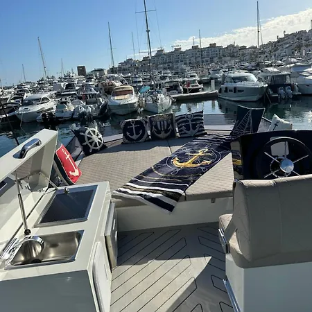 Puerto Banus Yacht Sky&sea Apartment *