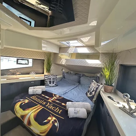 Puerto Banus Yacht Sky&sea Apartment