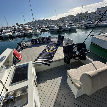 Puerto Banus Yacht Sky&sea *